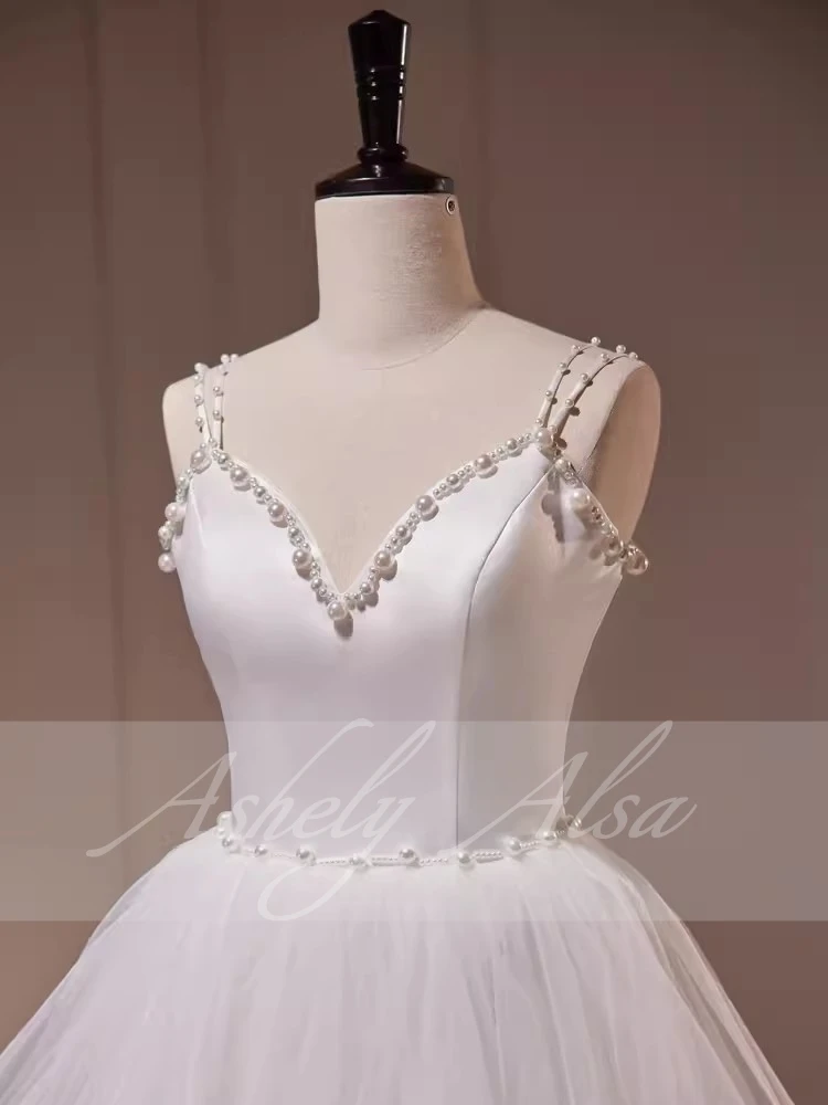 Wunderschöne weiße Brautkleider Ballkleid V-Ausschnitt Perlen Tüll Puffrock Brautkleid Vestido de Noiva Abschluss ball Geburtstags feier Kleid