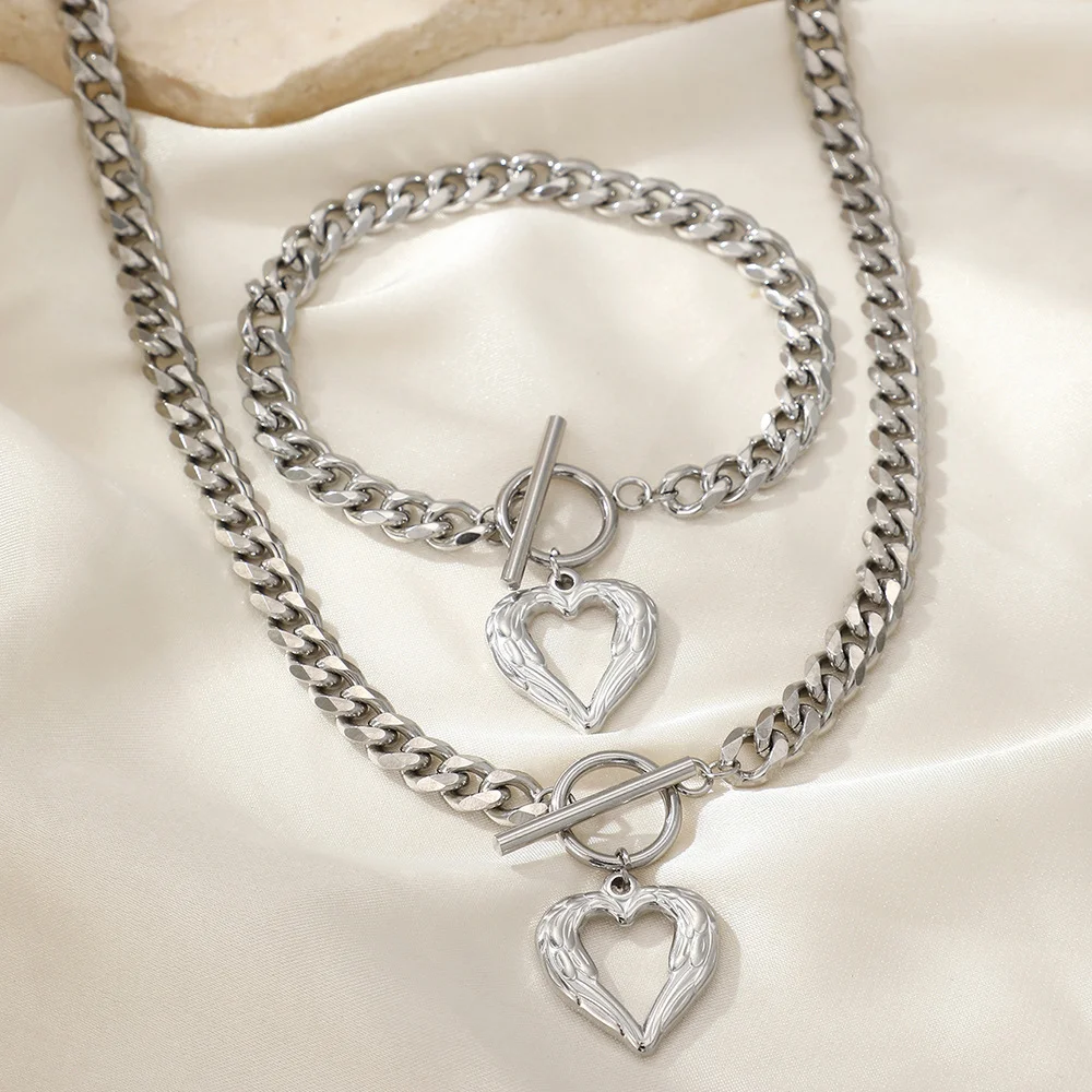 Set braccialetto e collana Boho Love, impermeabile e resistente al colorfast, gioielli da donna, bomboniere per matrimoni