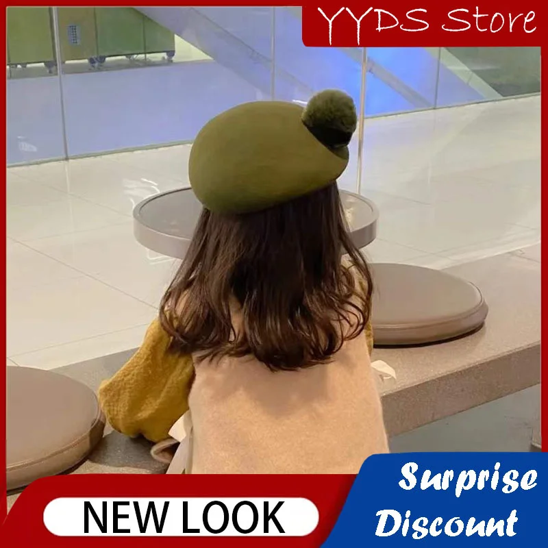 

Women's Girls Wool Beret Ins with The Same Niche Street Shot Green A Ball Felt Hat Beanie Hat Autumn and Winter Girl Painter Hat