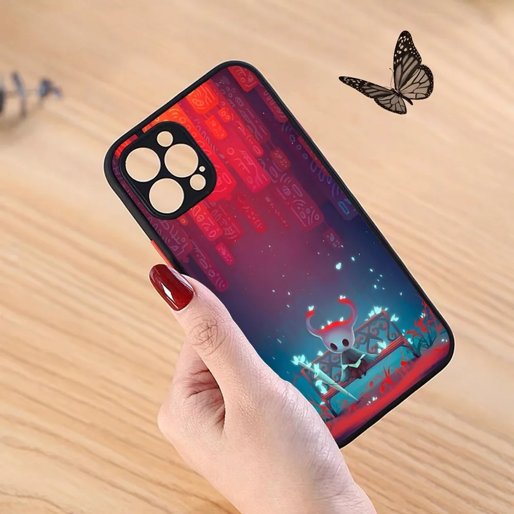 Hollow Knight Cartoon Phone Case Black for iPhone 13ProMax 15 12 11 14 Pro Max Mini 8 7 Plus SE2020 XS Max X XR Matte Cover