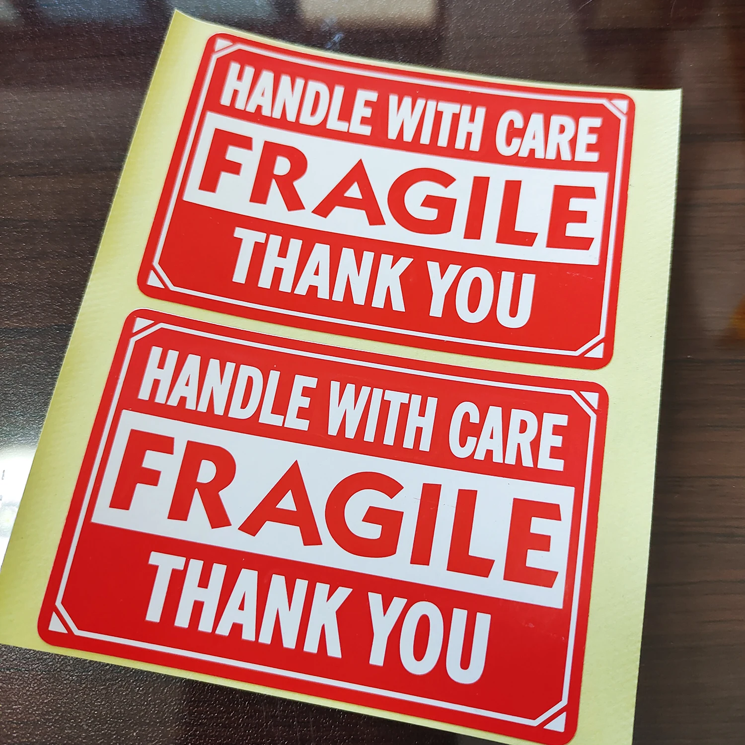 100pcs 76x51mm FRAGILE HANDLE WITH LOVE Shipping Label Package Transfer Damage Warning Sticker Cute Heart Happy Pink Reminder