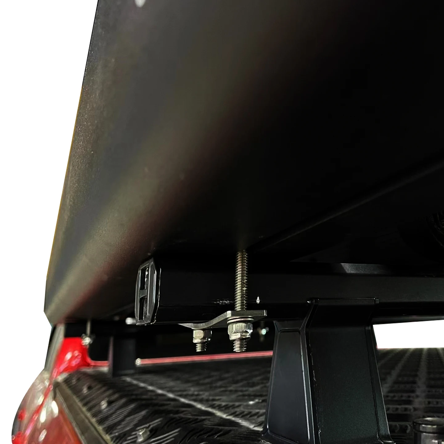 Wholesale 4x4 Off Road  caravan australian standards shower 30liter  Water Tank Mounted on car Roof Rack  Road Shower