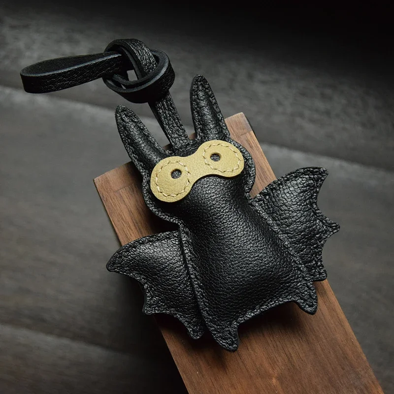 

Handmade Leather Cute Bat Bag Charm KeyChain KeyRing