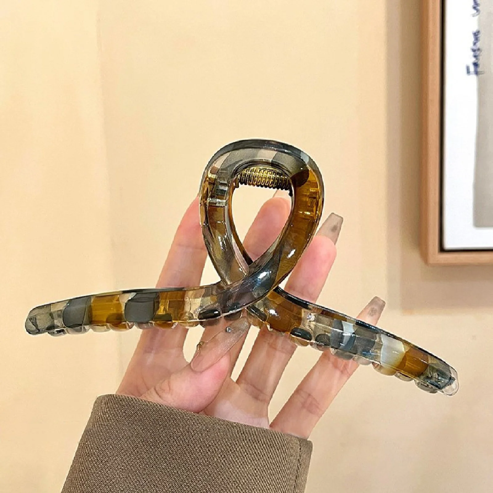 Thumbnail 2 - #1 New Trendy Hair Clips Arrivals