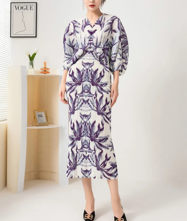 Miyake Pleated Vintage Printed Batwing Sleeve Dress 2024 Spring High Fashion Style Large Size Long Dresses