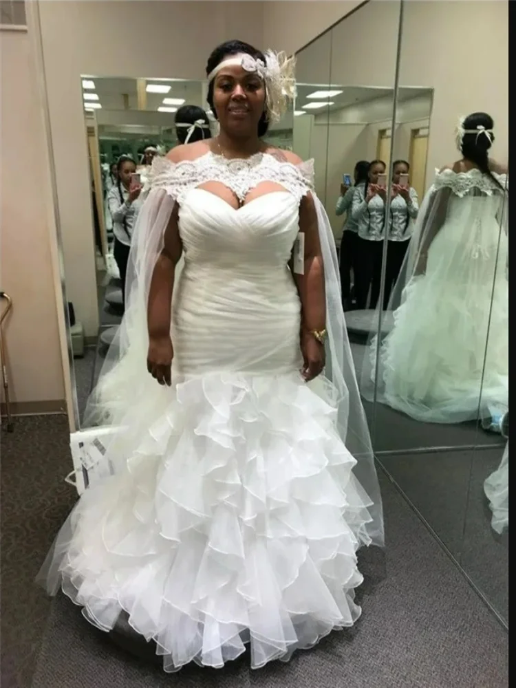 Robes De mariée africaines personnalisées, plis en cœur, grande taille, avec Cape, à volants en cascade, robes De mariée sirène