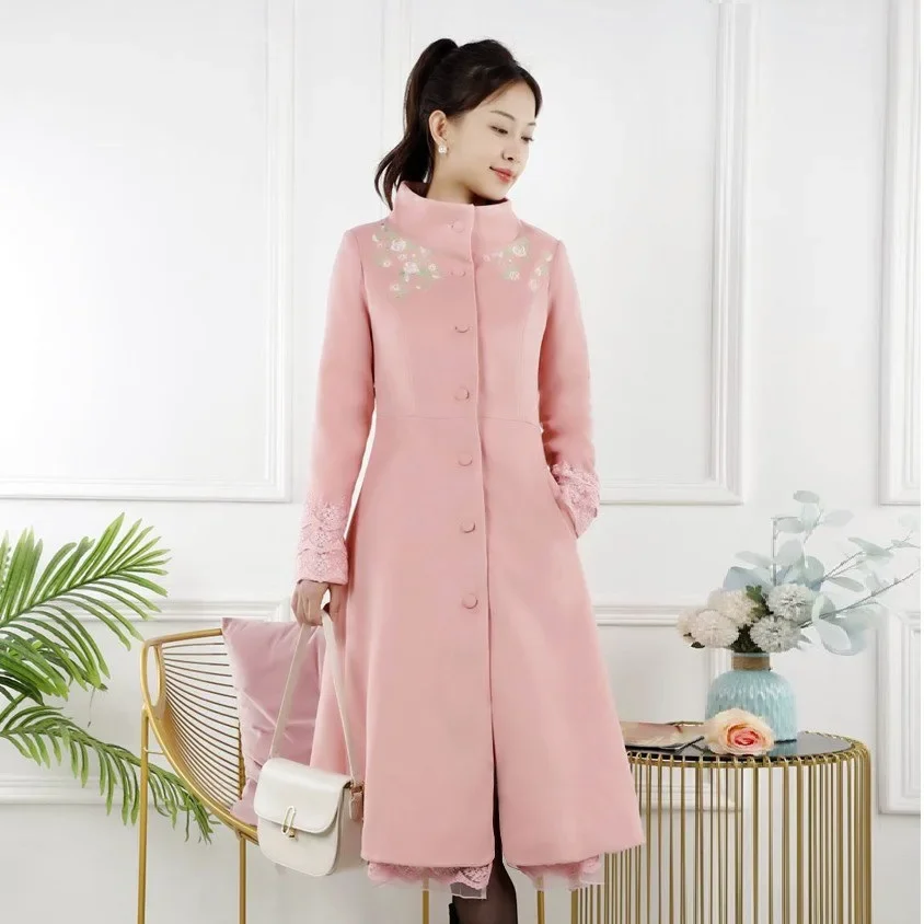 

Autumn and winter new women's clothing embroidered small fragrant woolen coat medium and long slim retro woolen coat, wool