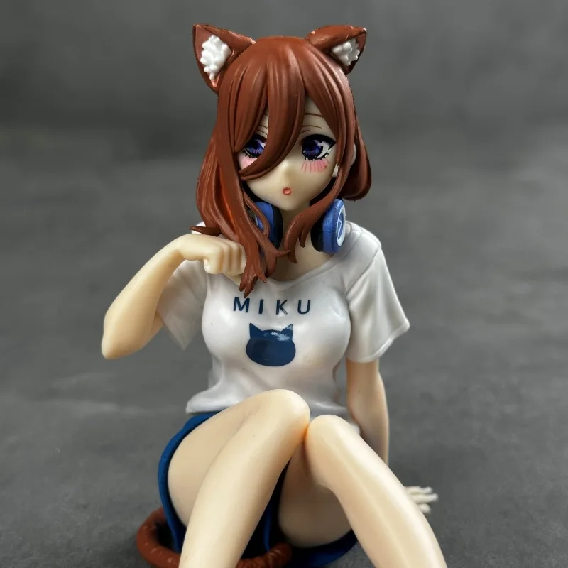 

Bandai Five Equal Flowers To Marry Nakano Sanjiu Cat Nakano Ernai Домашняя одежда Сидячая поза Ручная работа Аниме Анимационная модель