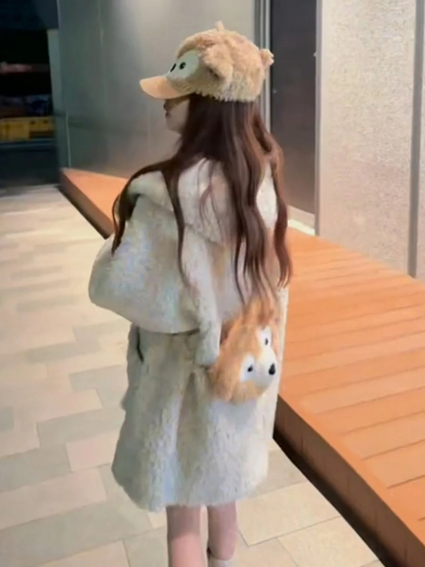 韓国製スレティエンエドラムファーフード付きジャケット レディース秋冬新作ファション イニシャルウィンターコート 暖かいスタンドフィットコート