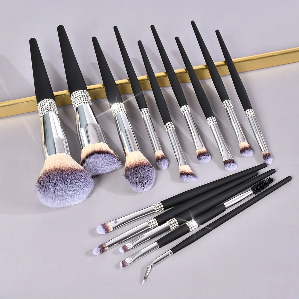 Wholesale Makeup Brushes Luxury Black Crystal Handle Glitter Custom Logo Foundation Make Up Brushes Private label Brush Set