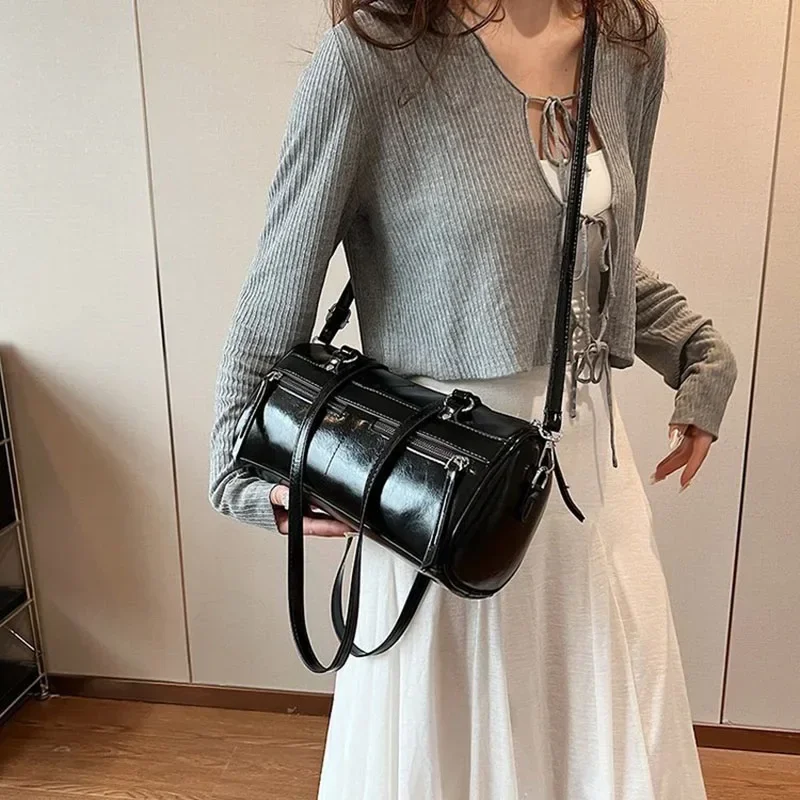 

Корейская сумка в форме бочонка для подмышек для женщин, новая модная однотонная сумка через плечо, универсальная большая вместительная сумка на одно плечо для путешествий