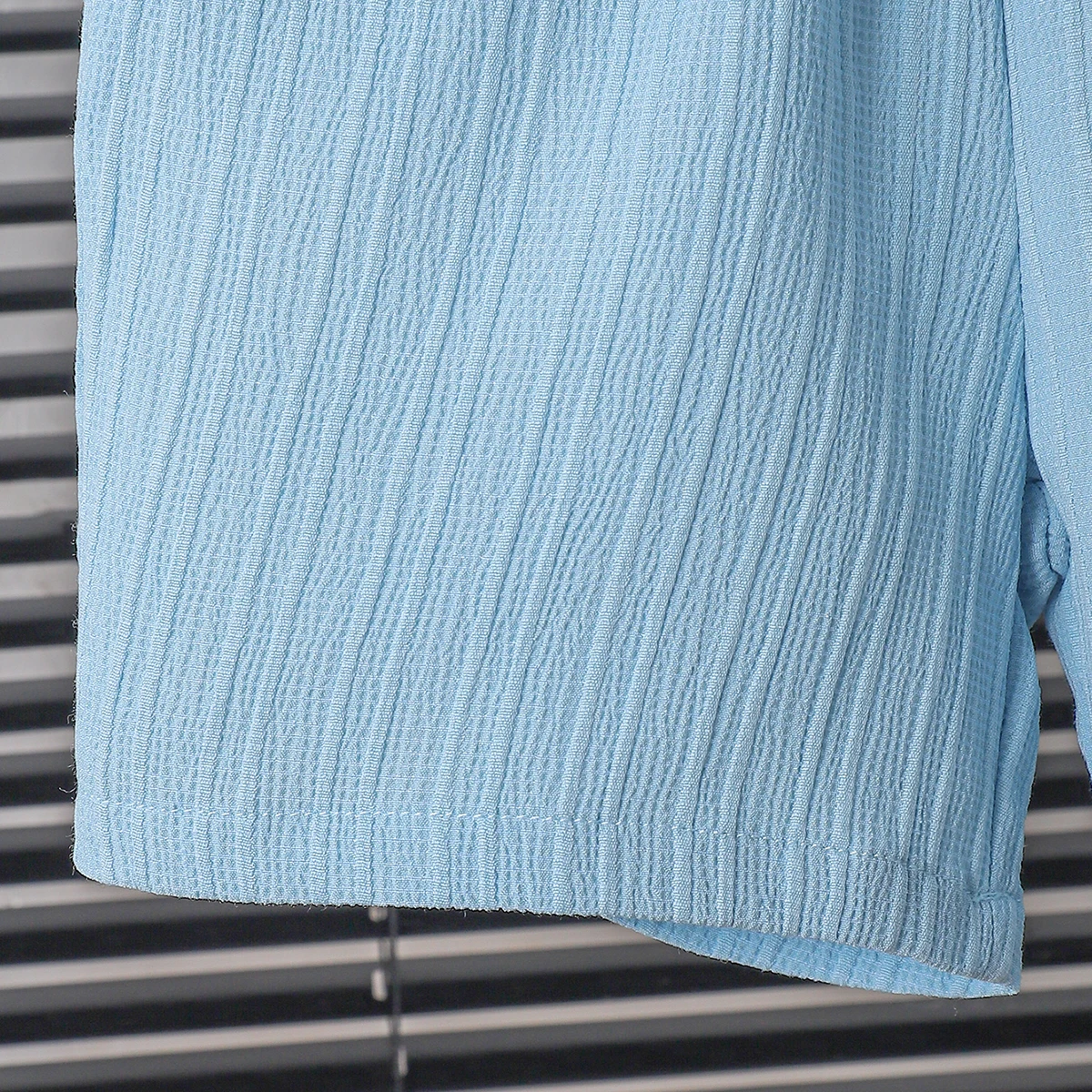 New summer men's short-sleeved woven pure blue button pocket + loose shorts two-piece set image 6