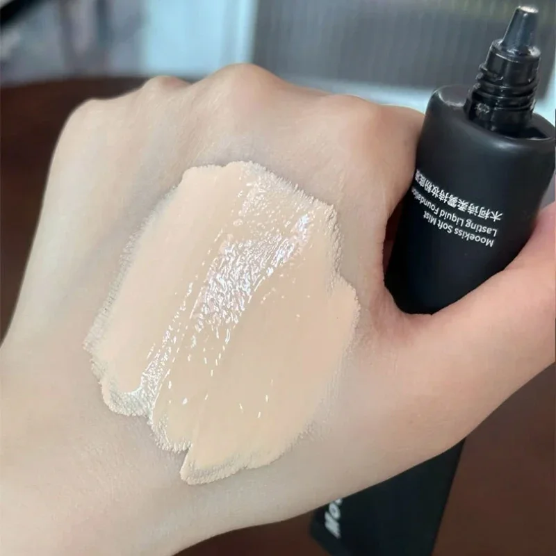 

Mooekiss Liquid Foundation Face Concealer Long-lasting Waterproof Dry Skin Oil Control Natural Easy to apply Face Makeup