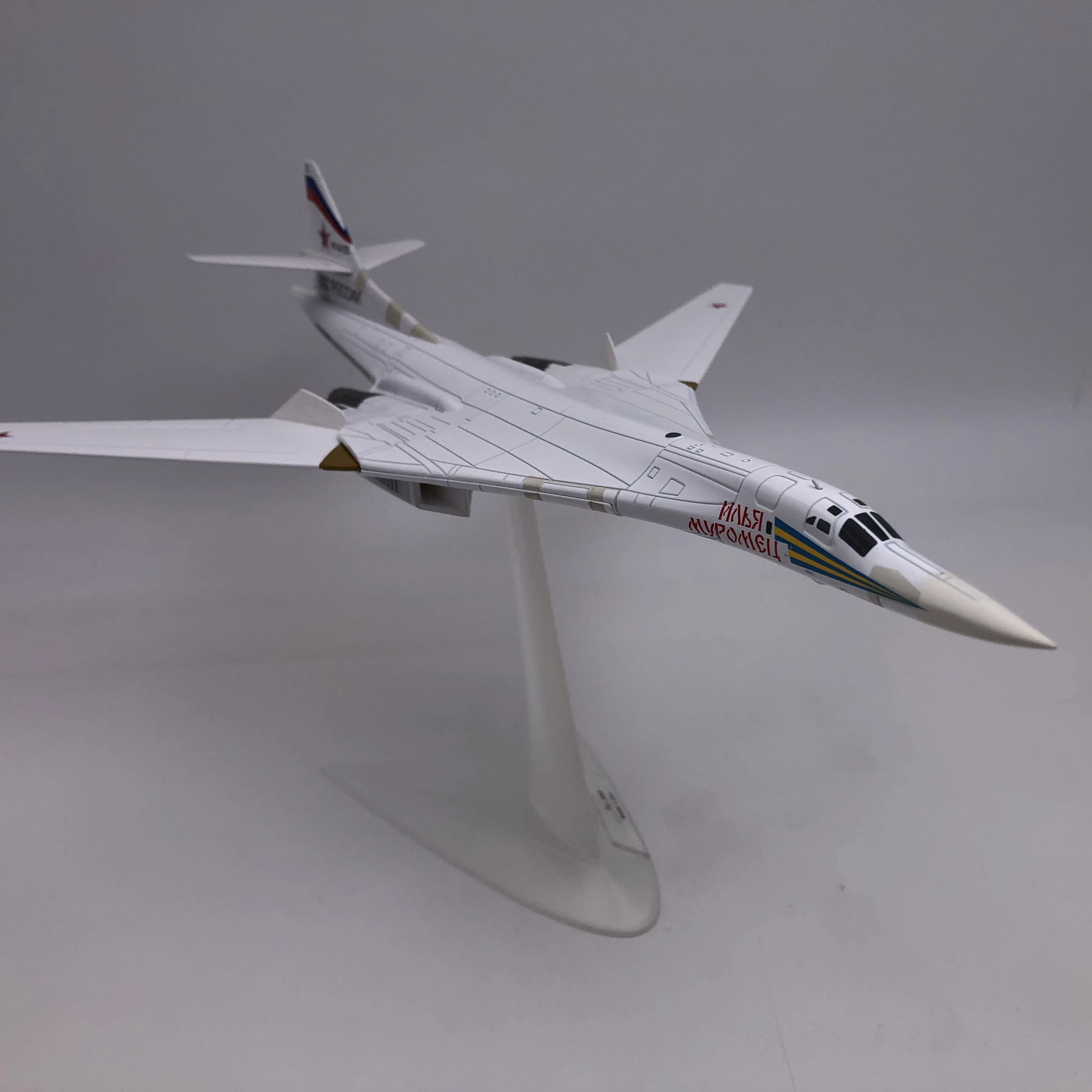 Wltk Russia Air Force Tupolev Tu-160 #1 White Swan Blackjack Bomber 1/200 Diecast Aircraft Airplane Model