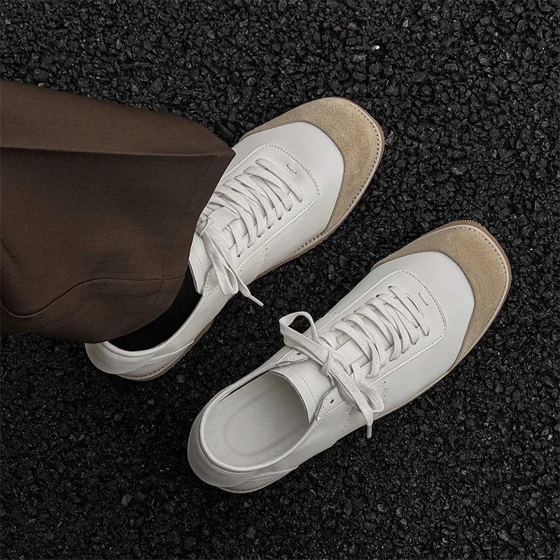 New Men's Fashion Sneakers White Retro Lace-Up Designer Leather Shoes British Style Premium Vintage Dance Trainers Loafers Men