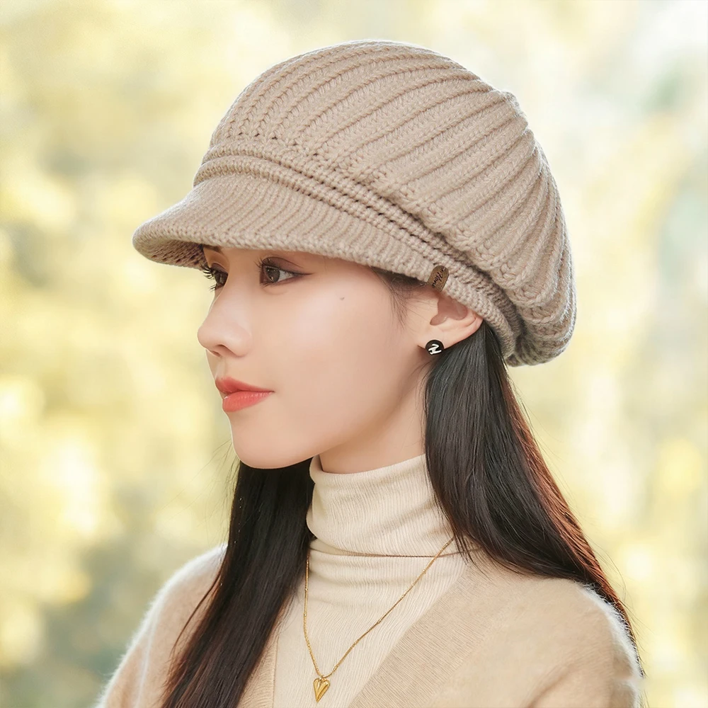 Autumn Knitted Hat Short-Brimmed Baseball Cap Classic Fashion For Women Winter Warm Baseball Cap Thickened Braided Knitted Hat
