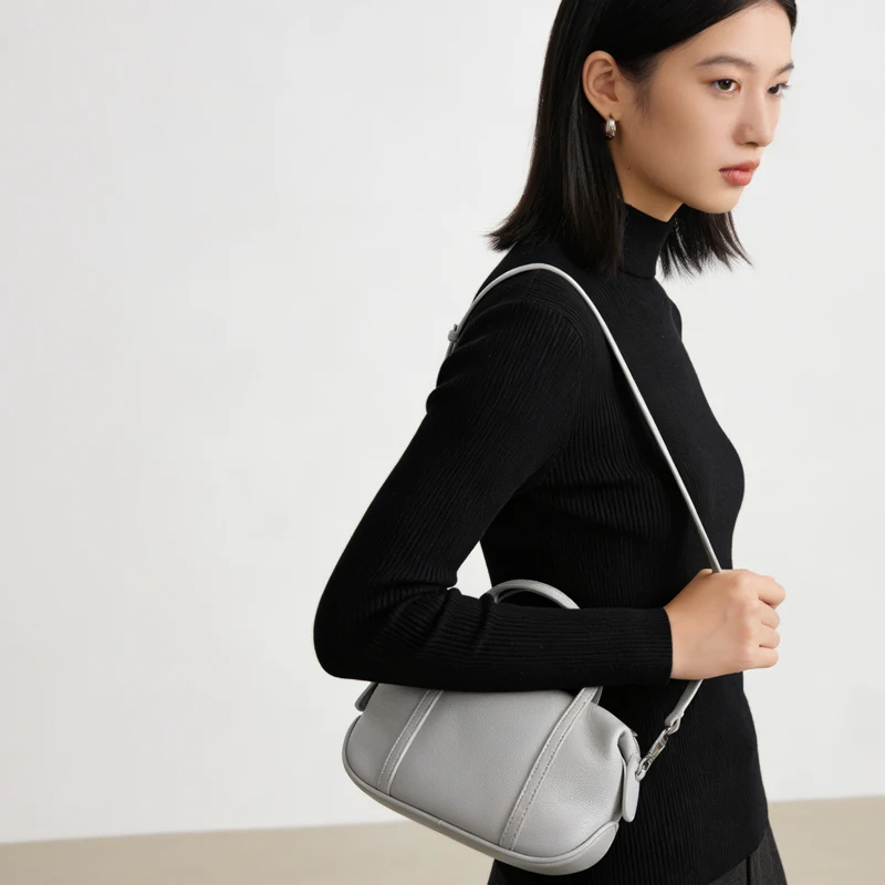 Women Mini Genuine Leather Crossbody bags Small Cowhide Leather Messenger Top Handle Drawstring Luxury Designer Shoulder Bag