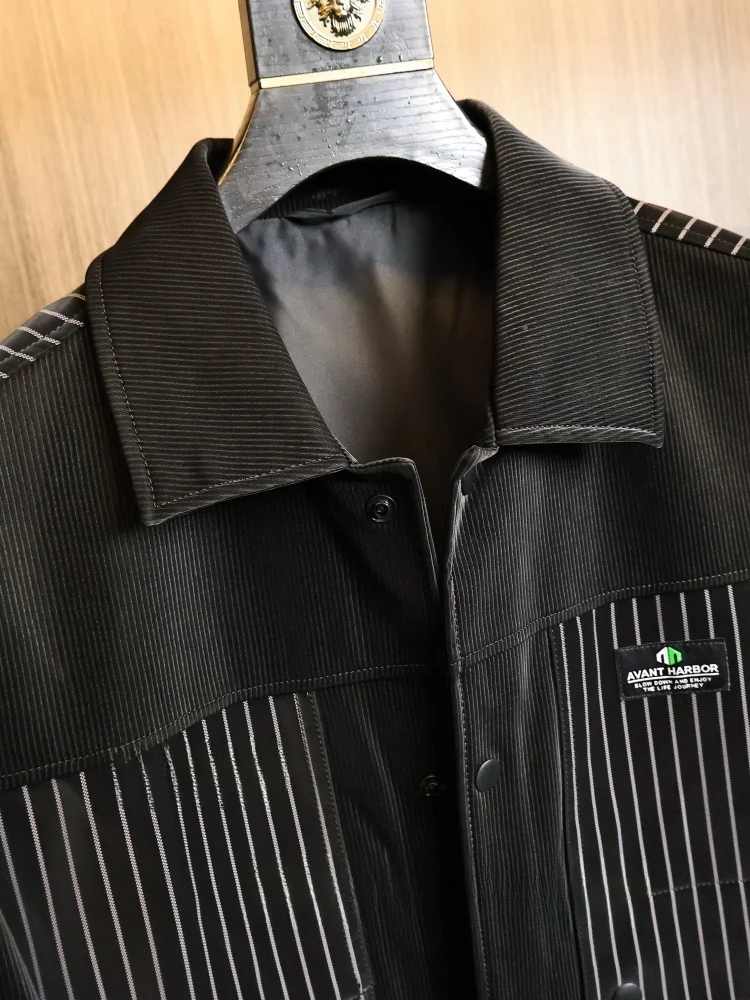 Fashionable Workwear Style Men's Jacket with Stand Collar And Embossed Sensation for Autumn And Winter Casual Wear