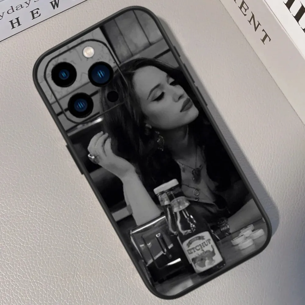 2 Broke Girls Phone Case For iPhone 13 14 15 11 12 Mini Pro Max XR X Black Shell