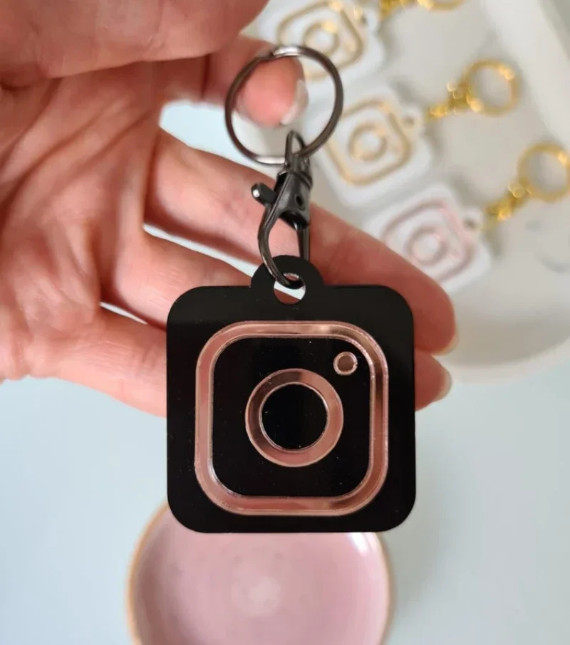 Custom QR Code Keyring Keychain Instagram Facebook Keychain with QR Code Keychain for Social Media