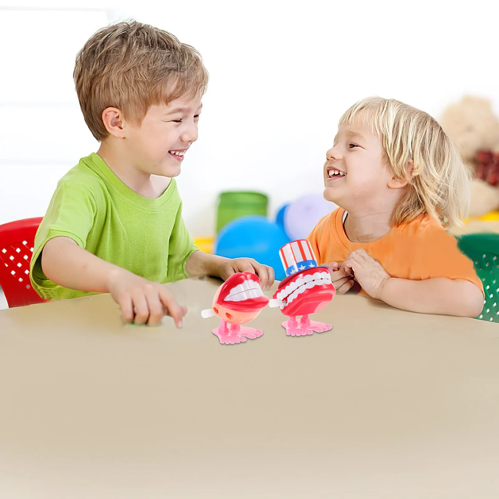 

Wind Up Teeth Walking Moving Feet Stress Relief Cheer Up Novelty Relax Fun for Kids for Kids Toddler
