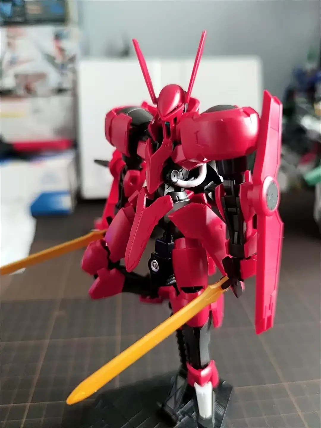 Bandai oryginalny GUNDAM Anime IBO 014 1/14 HG GRIMGERDE ozdoby prezenty dla dzieci zabawki figurki akcji Model kolekcjonerski