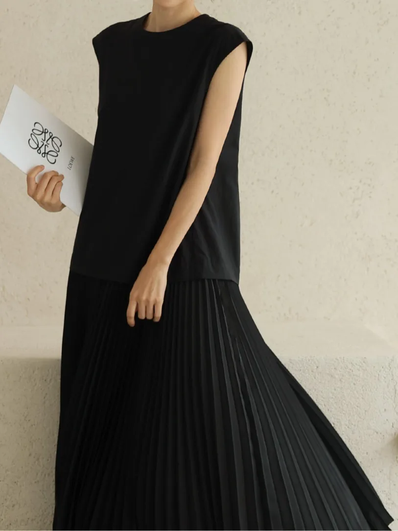 Chic Summer High-End round Neck Back Strap Splicing Pleated Design Vest Dress Women\'s Fashionable Commute Style All-Season Dress