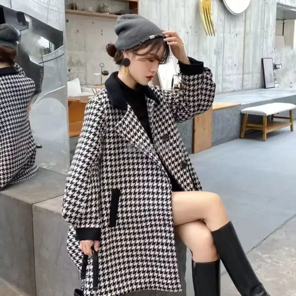 

Warm Outerwears Velvet Wool & Blend Blazer Woman Spring Autumn Tweed Coats for Women Long Sleeve Casual 2025 New Arrivals Jacket