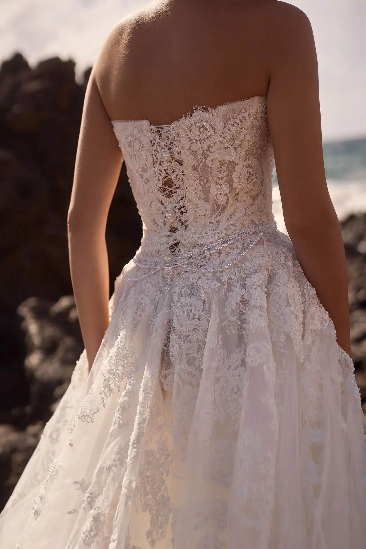 Abito da sposa in pizzo Una linea Abiti 2 in 1 Desmontabile Boda Abiti a maniche lunghe Bianco Vestido Elegante Alta Costura Sposa vintage