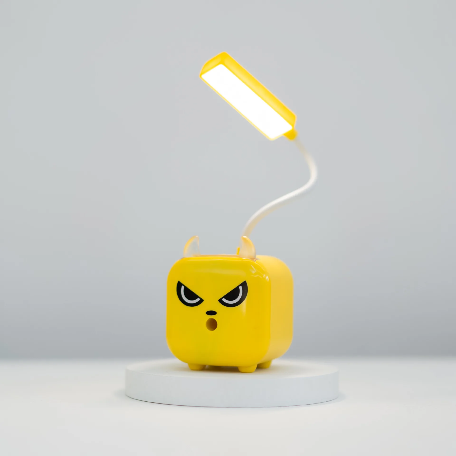 Настольная лампа-точилка для карандашей с Usb-зарядкой
