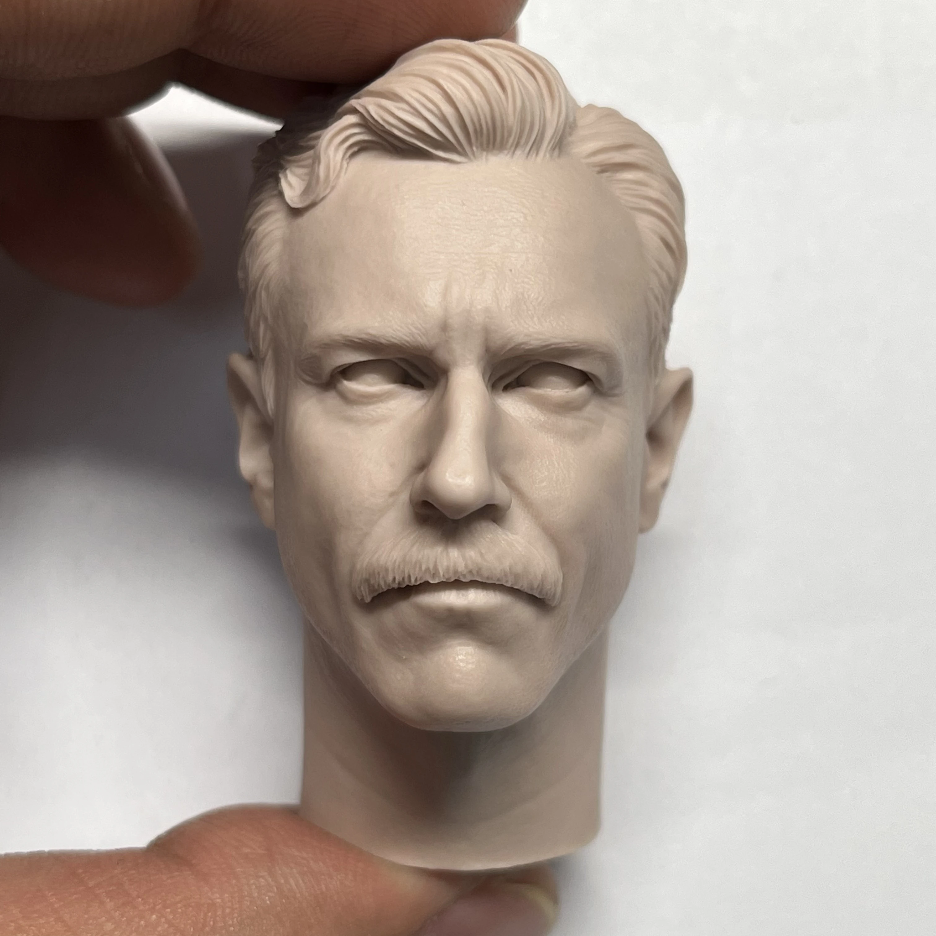 

1/6 Die-cast Resin Model Assembly Kit (Daniel Lewis) Head Sculpture Toy (55mm) Unpainted Free Delivery