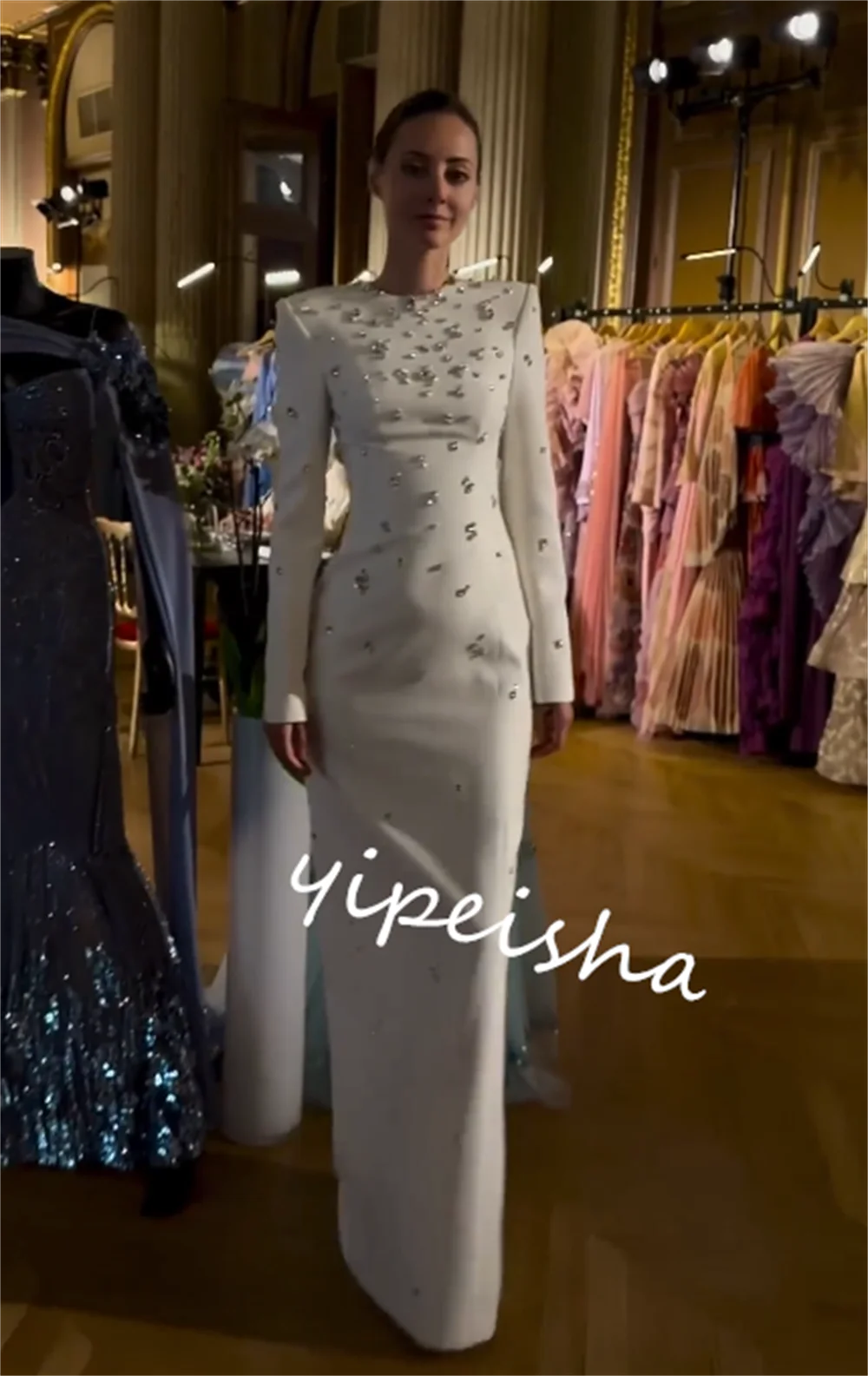 Maßgeschneiderte Jersey-Abschlusskleider mit Pailletten und Juwelen, maßgeschneidertes Anlasskleid, Midi-Kleider