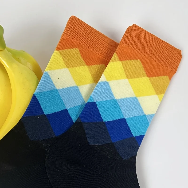 1 pair Men's Contrast Color Mid-Calf Socks ,Gradient Diamond Pattern Stylish Casual Socks