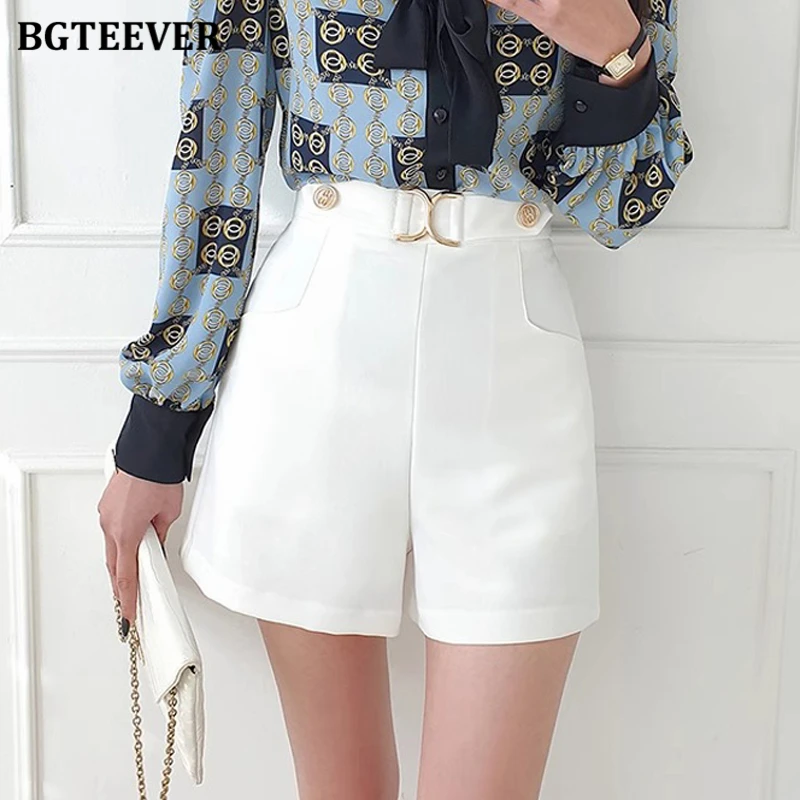 

BGTEEVER Stylish High Waist Buttons Ladies Wide Leg Shorts Summer Women A-line Shorts Fashion Loose Pockets Female Solid Shorts