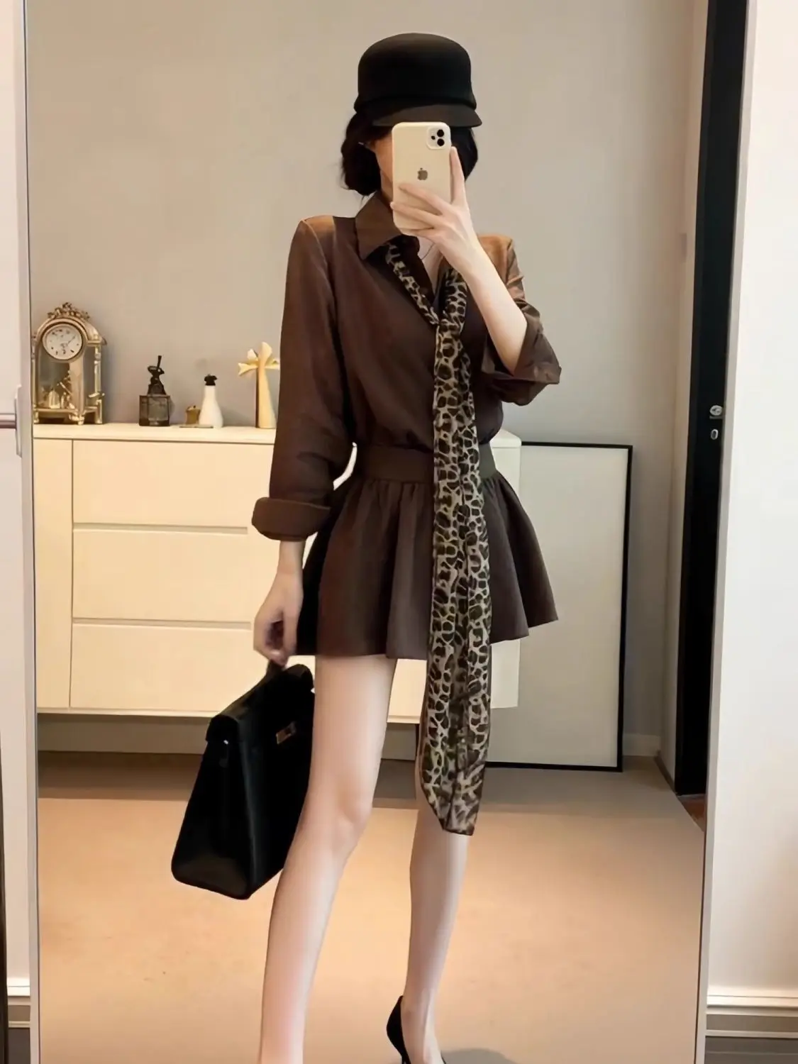 

Новая женская осенне-зимняя повседневная одежда Slim Fit с длинным рукавом, леопардовым принтом и французским шиком, средней длины, для девушек