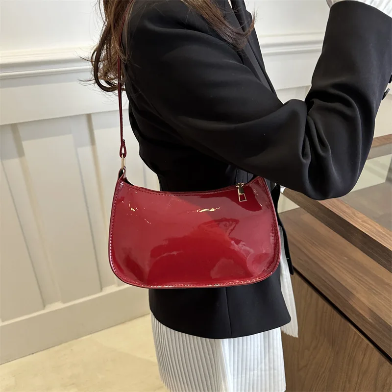 

Chic Shiny Pu Leather Underarm Women's Bag, Minimalist Tote Bag, Texture Stylish Commuting Handbag, Daily Outfit Shoulder Bag