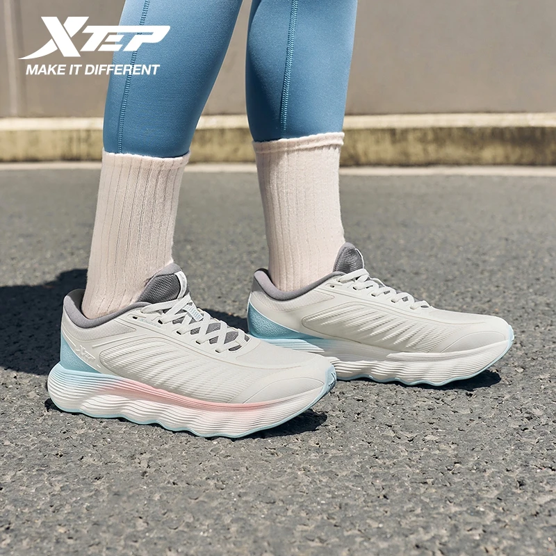 

Женские кроссовки Xtep из усиленной жаккардовой ткани, дышащие, устойчивые, мягкие и легкие кроссовки 875418110014