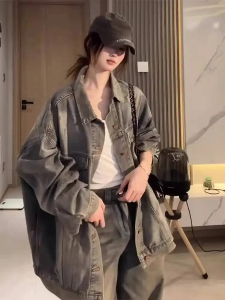 Autumn New Retro Washed Denim Jacket for Women Distressed Blue Design Stylish Oversize Loose Fit Top