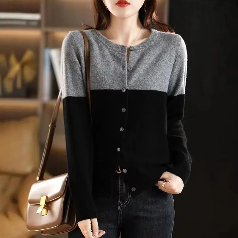 2023 Spring and Autumn Women\'s New Round Neck Knitted Single Breasted Cardigan Loose Color Matching Bottom Fashion Casual Tops