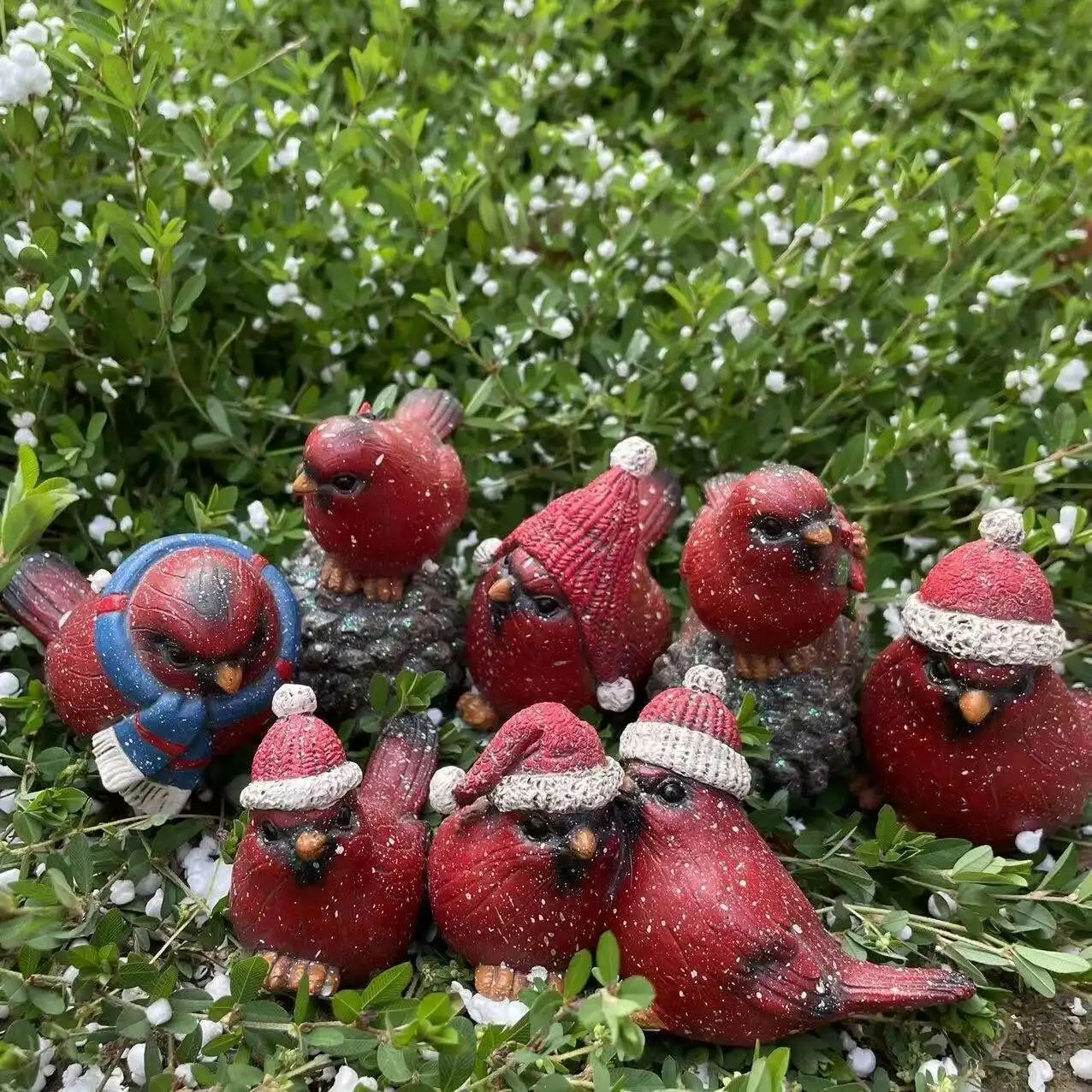 

New Christmas Decoration Christmas Red Lovely Birds Sparrow Garden Courtyard Decoration Resin Crafts
