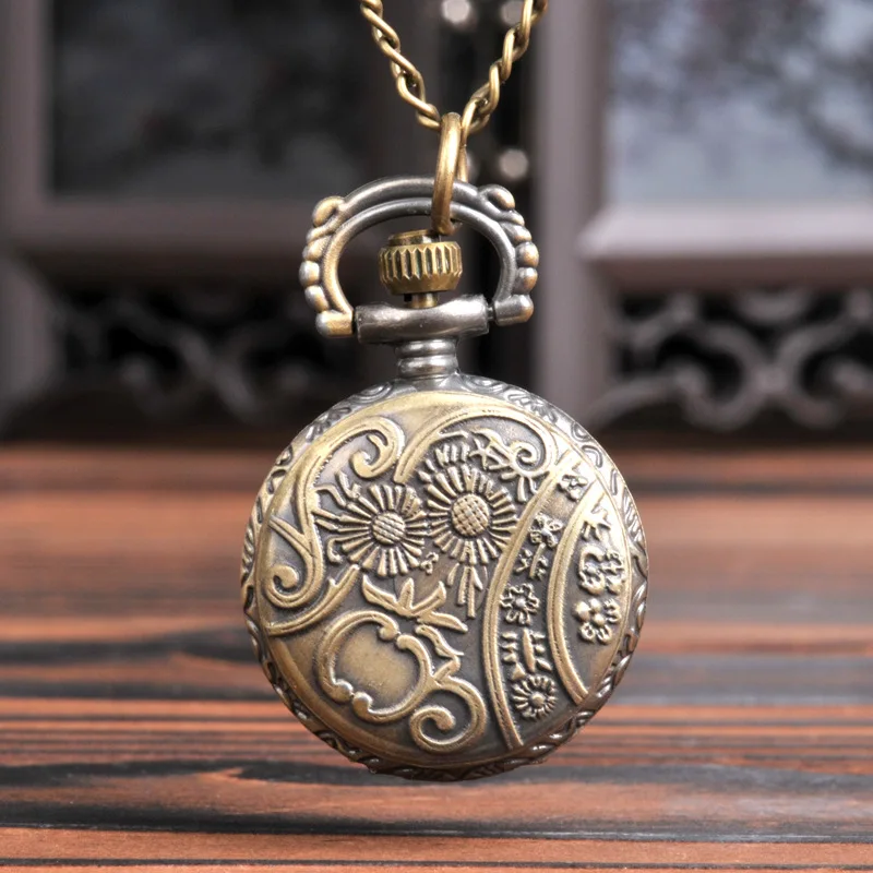 Vintage Rose Dial Quartz Pocket Watch for Men Women Flower Engraved Case Fob Chain Pendant Necklace Clock for Collection Gift
