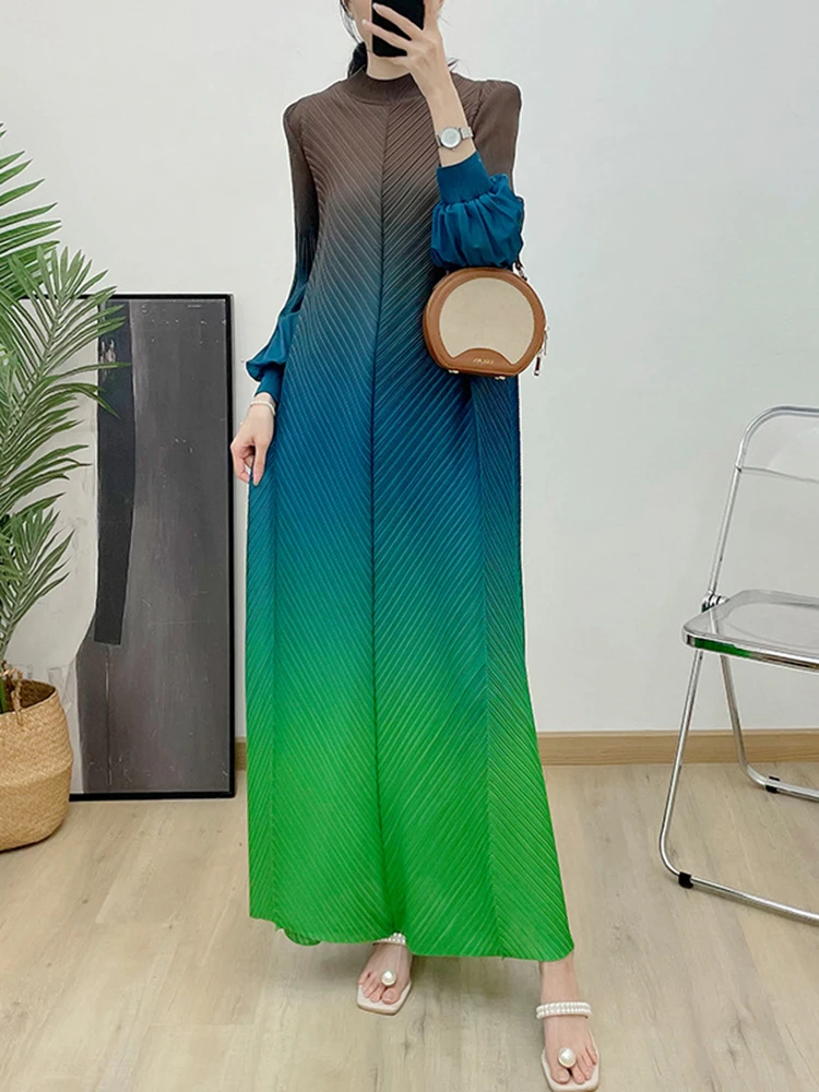 LANMREM Prom Dress For Women Gradient Long Sleeves Maxi Pleated Print Dresses 2024 Spring New Female Fashion Clothing 2DA3612