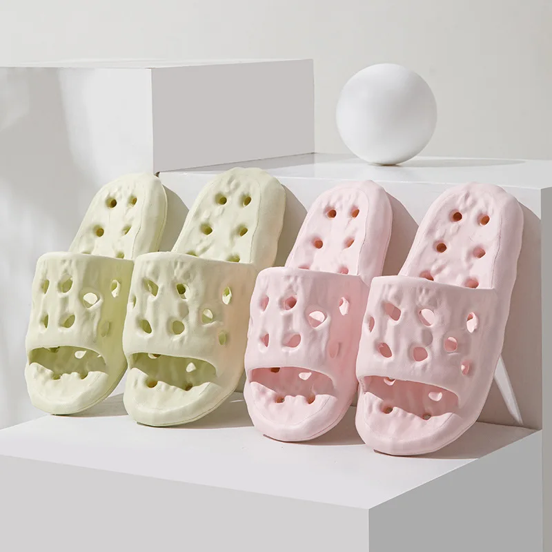

Custom EVA Drainage Slippers Bathroom Non-Slip Couple Soft Sole Home Use Hollow Quick-Dry Slippers Summer