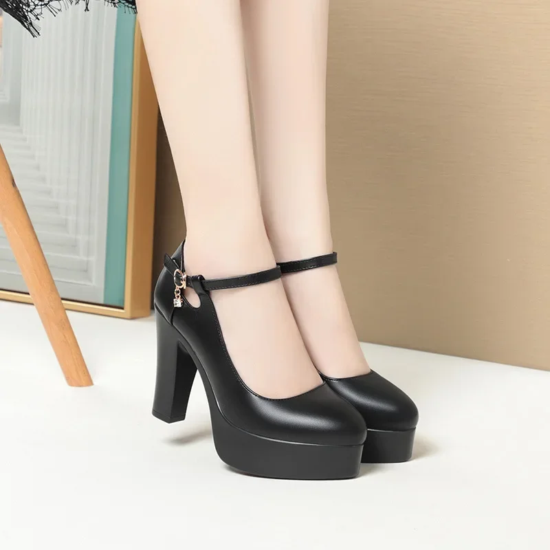

Универсальные удобные туфли на высоком каблуке 6 см, 9 см, 11 см, женские туфли-лодочки, осень 2025, мягкая кожаная обувь с пряжкой на щиколотке для офисной мамы