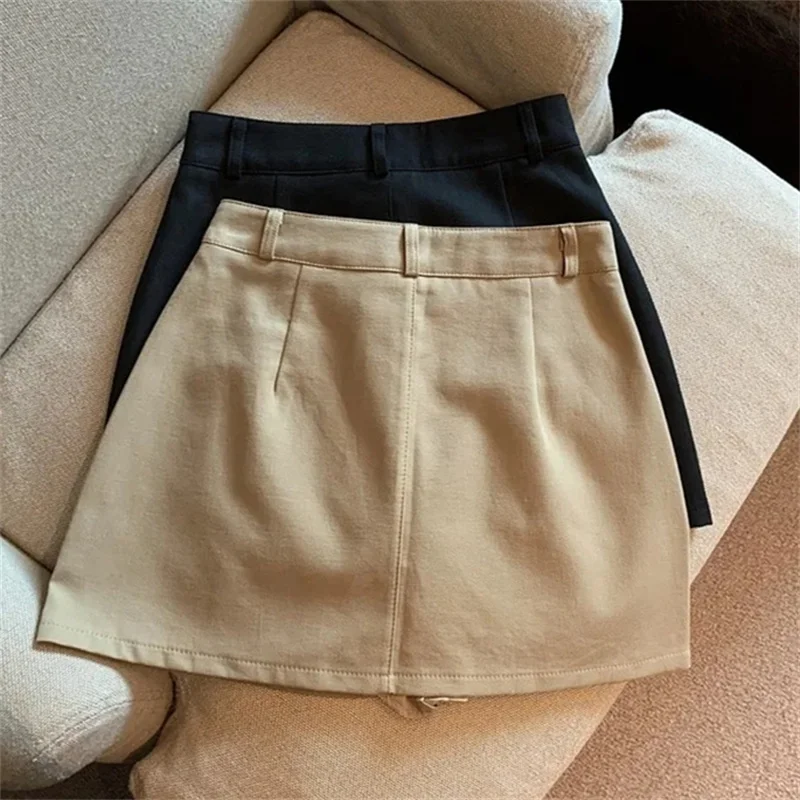 تنانير قصيرة مثيرة للسيدات على الموضة لعام 2025 تنورة غمد ملفوفة على الورك للربيع والصيف عالية الخصر للسيدات غير رسمية تنانير على شكل حرف a