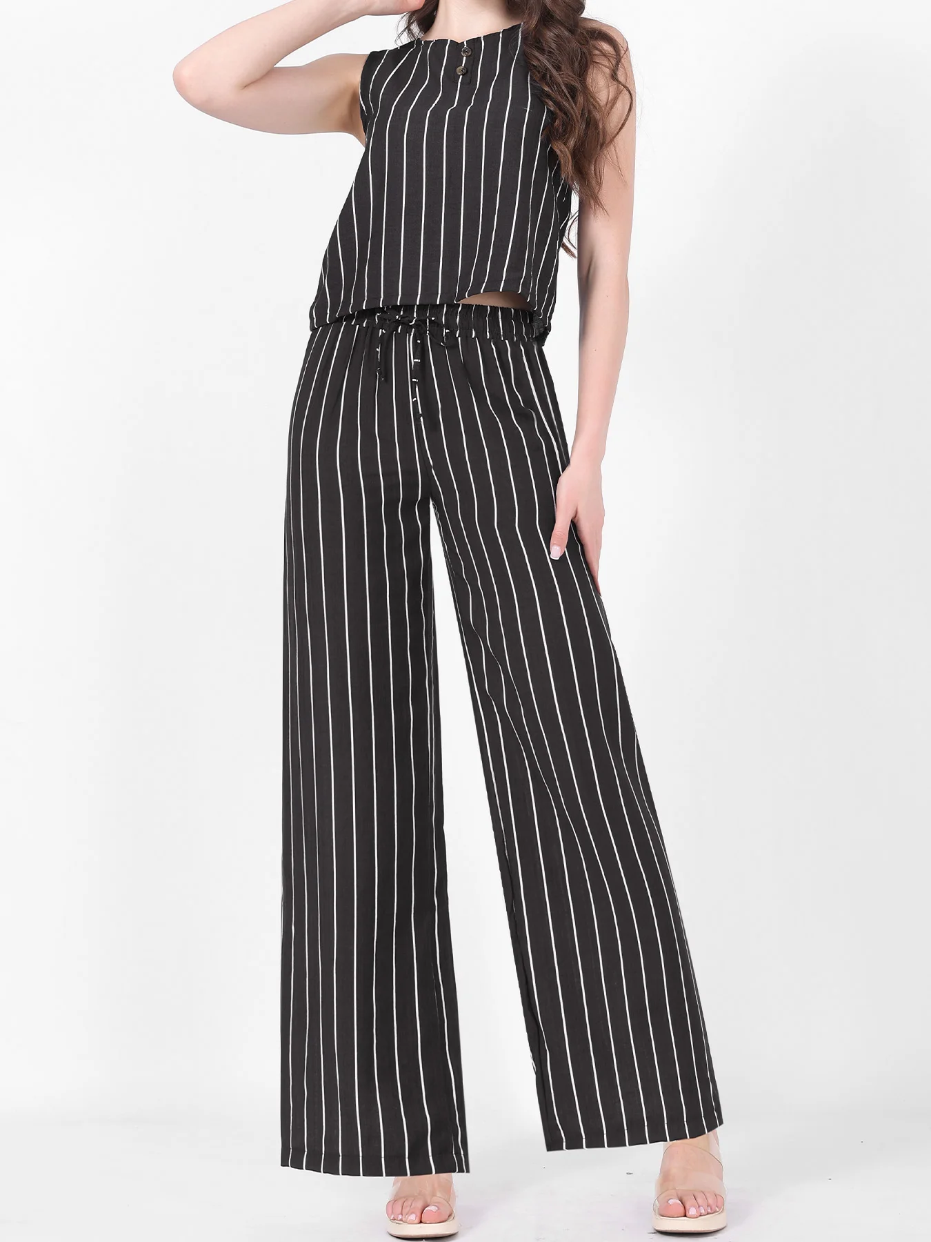Gestreiftes zweiteiliges Outfit für Damen, ärmelloses Tanktop mit Knöpfen und elastische Hose mit weitem Bein und Kordelzug, lässiger Urlaubskostüm – Detail 20