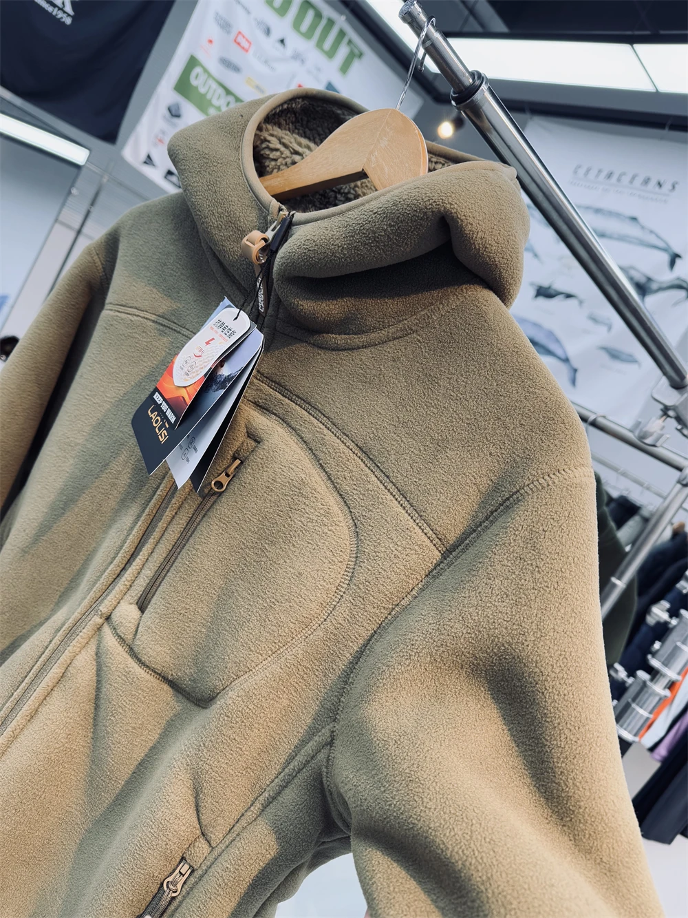 Thickened Double Layer Lamb Velvet Inner Unisex Outdoor Windproof Warm Hooded Fleece Jacket Coat Polyester Fiber Regular Length