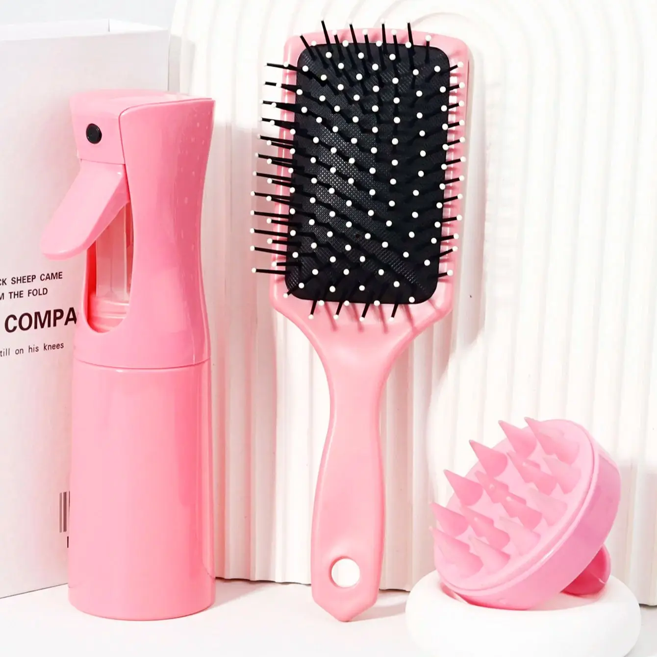 

3-piece hair styling tool set, including 200ml spray bottle, airbag massage comb and shampoo brush, Special for real hair wigs
