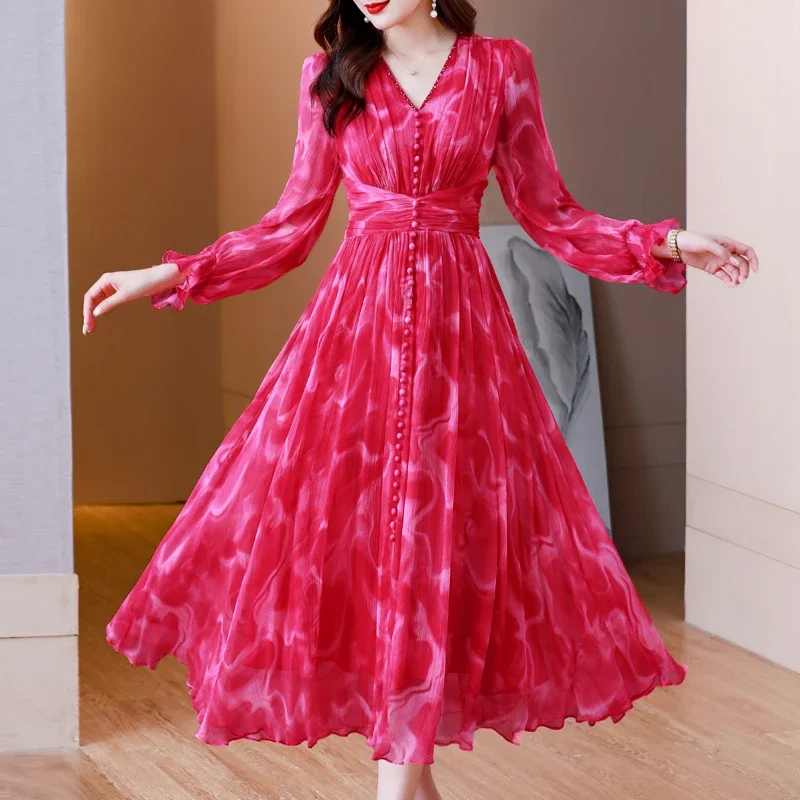 

2024 Summer New Red Silk Long sleeved Dress V-Neck French Silk Lace Splice Printed Waist Slim Over Knee Long Dress