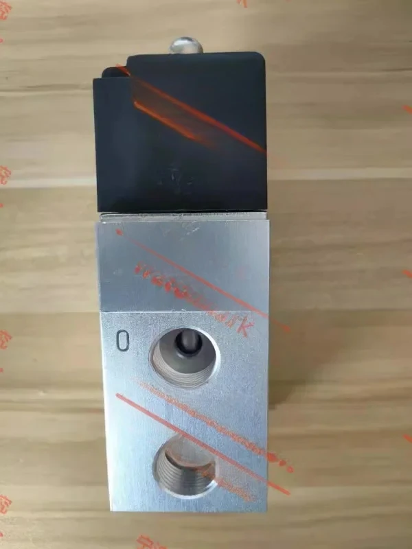 

YONGCHENG YO23JD-15 (большой) двухпозиционный трехходовой электромагнитный клапан высокого давления, продувочный клапан, аксессуары для машины для выдувания бутылок